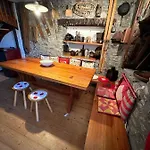 Tipica Casa Di Montagna Nel Borgo Del Verrand A Courmayeur 아파트