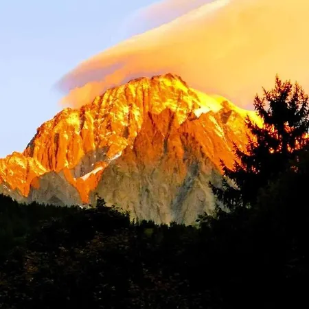 Tipica Casa Di Montagna Nel Borgo Del Verrand A Courmayeur 公寓