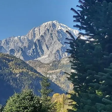 Tipica Casa Di Montagna Nel Borgo Del Verrand A Courmayeur *
