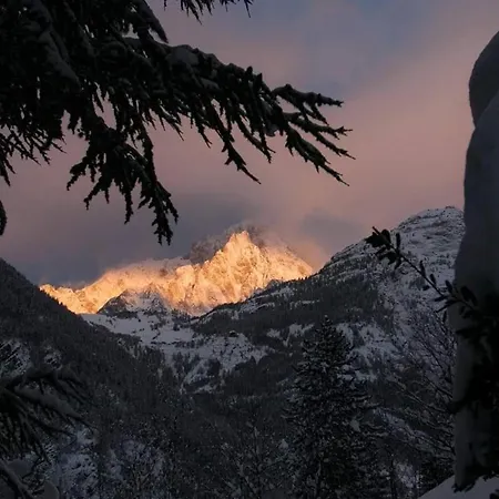 Tipica Casa Di Montagna Nel Borgo Del Verrand A Courmayeur 아파트 *