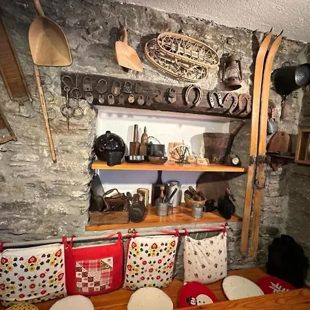 Tipica Casa Di Montagna Nel Borgo Del Verrand A Courmayeur *